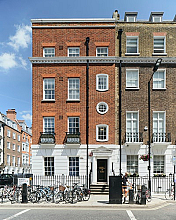 Queen Anne Street, Mayfair, W1G